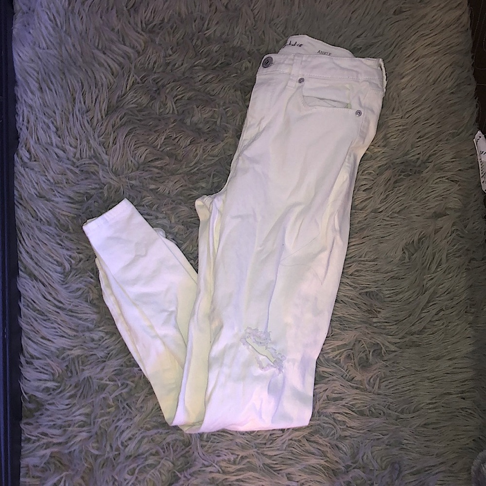 cute white pants!